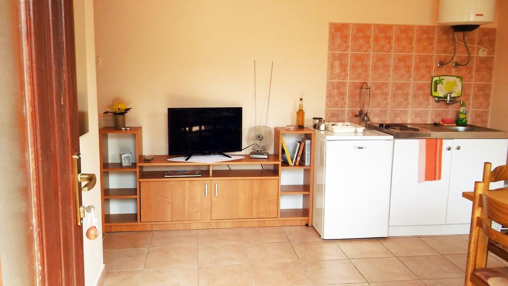 Apartmani Conar Дрвеник-Велики Экстерьер фото